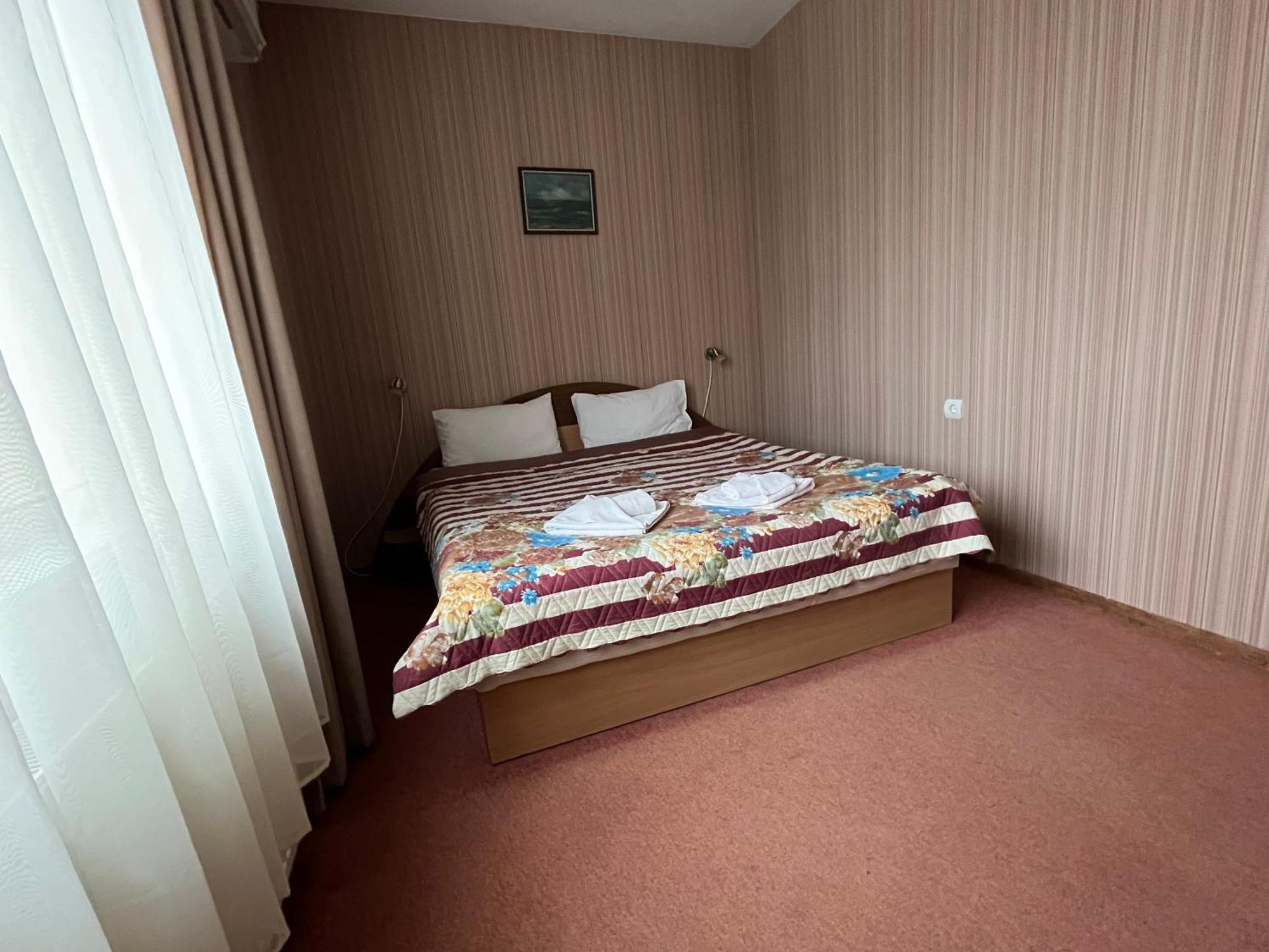 Park Hotel Ivailo Veliko Tarnovo Pokoj fotografie